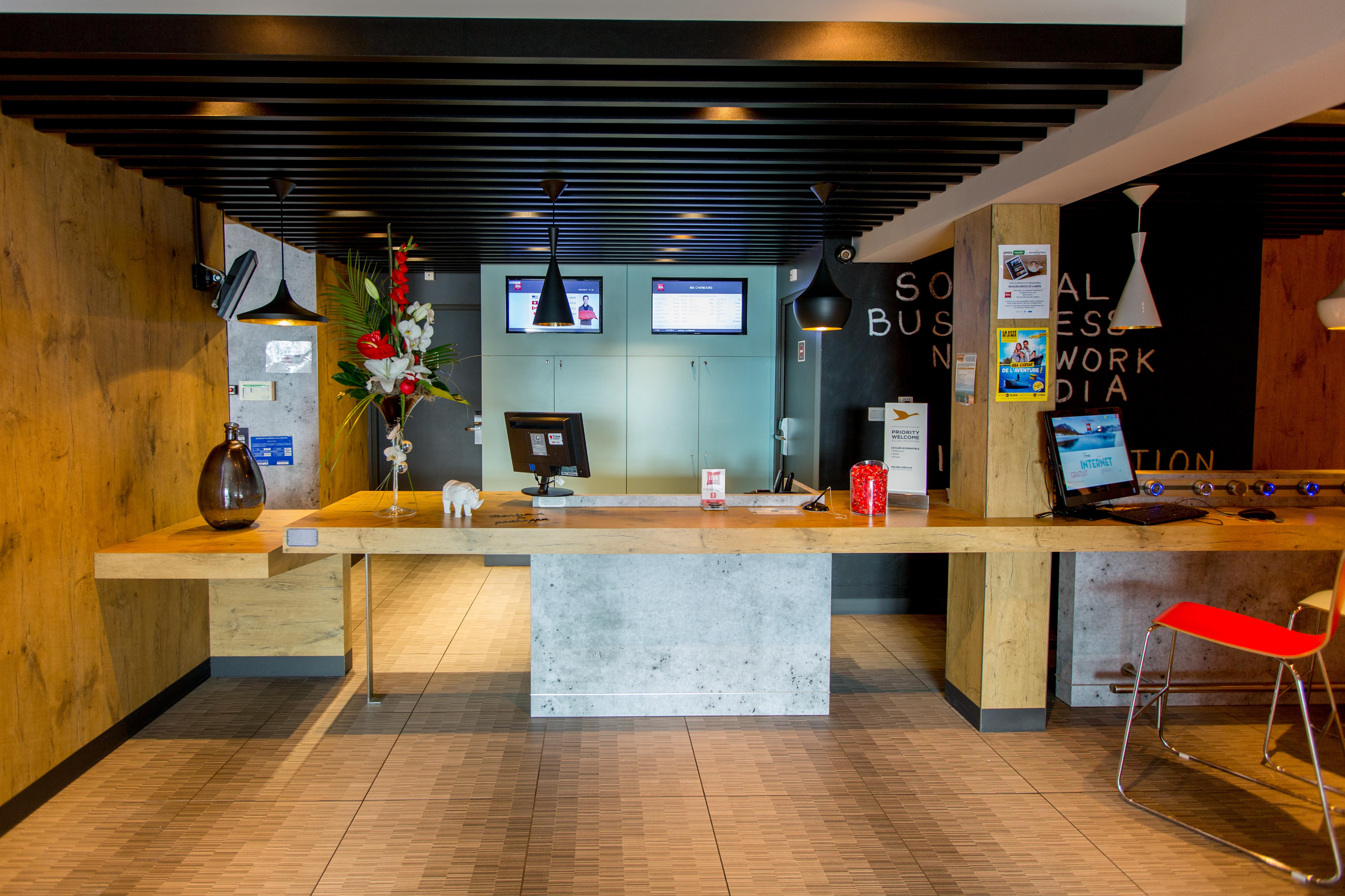 Ibis Cherbourg La Glacerie Экстерьер фото